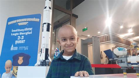 Kanser hastası minik Kuzey, Alper Gezeravcı’dan ilham alarak uzay mekiği legosu yaptı